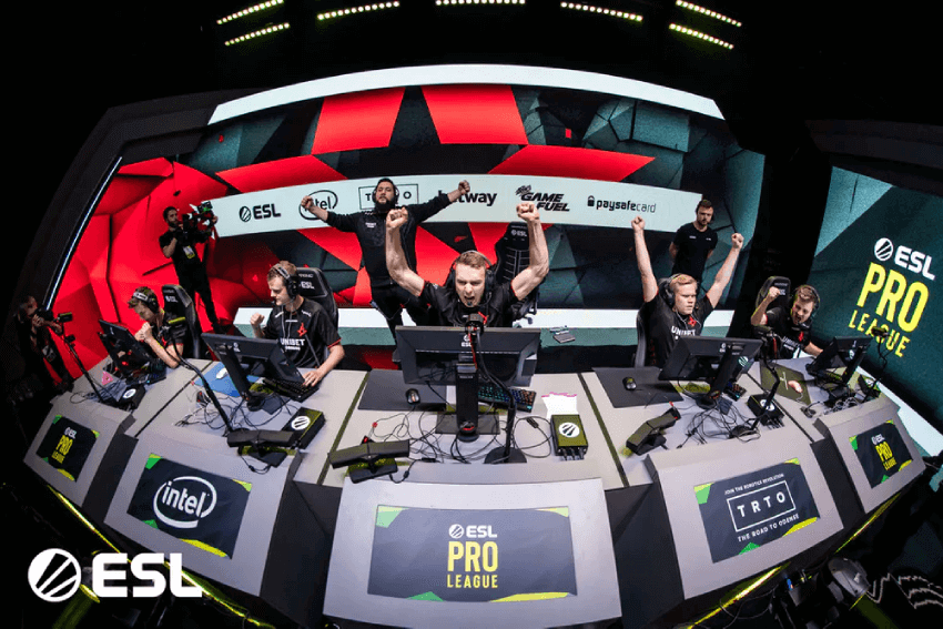 Astralis on Stage Image